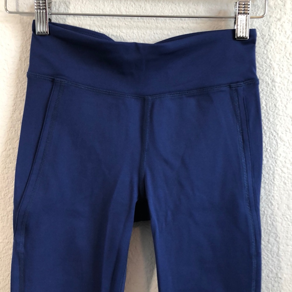 NEW! FP MOVEMENT infinity leggings - Picture 7 of 11